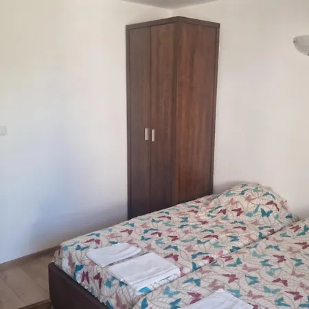 Къща За Гости Ravda Affittacamere Ravda
