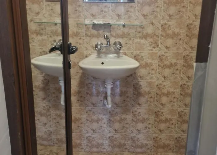 Къща За Гости Ravda Pensión 3*